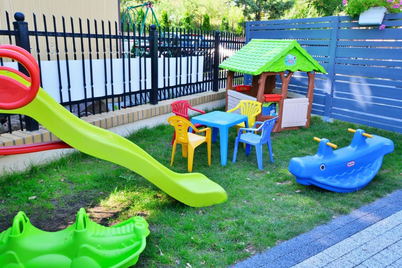 Pokoje Goscinne Muszelka 300 M Do Plazy Mielno  Dış mekan fotoğraf